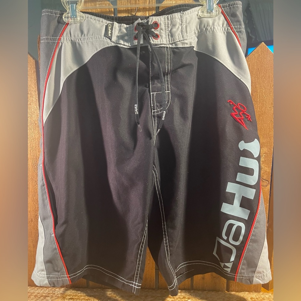 DaHu Men’s Board Shorts Sz 32